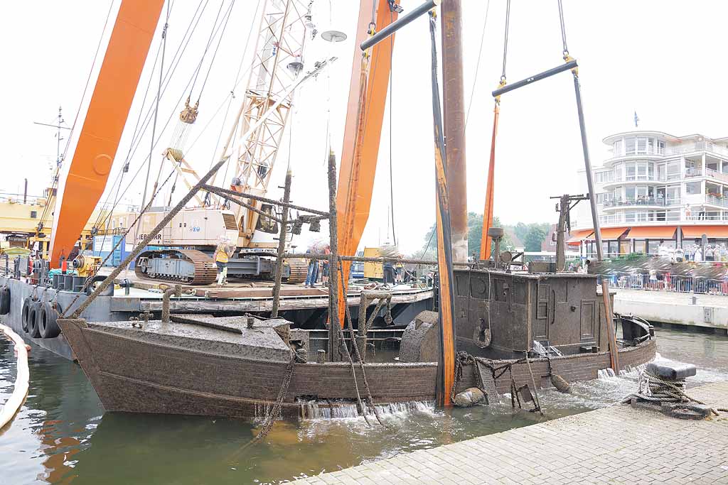 L1070781a.jpg - 143,26 kB